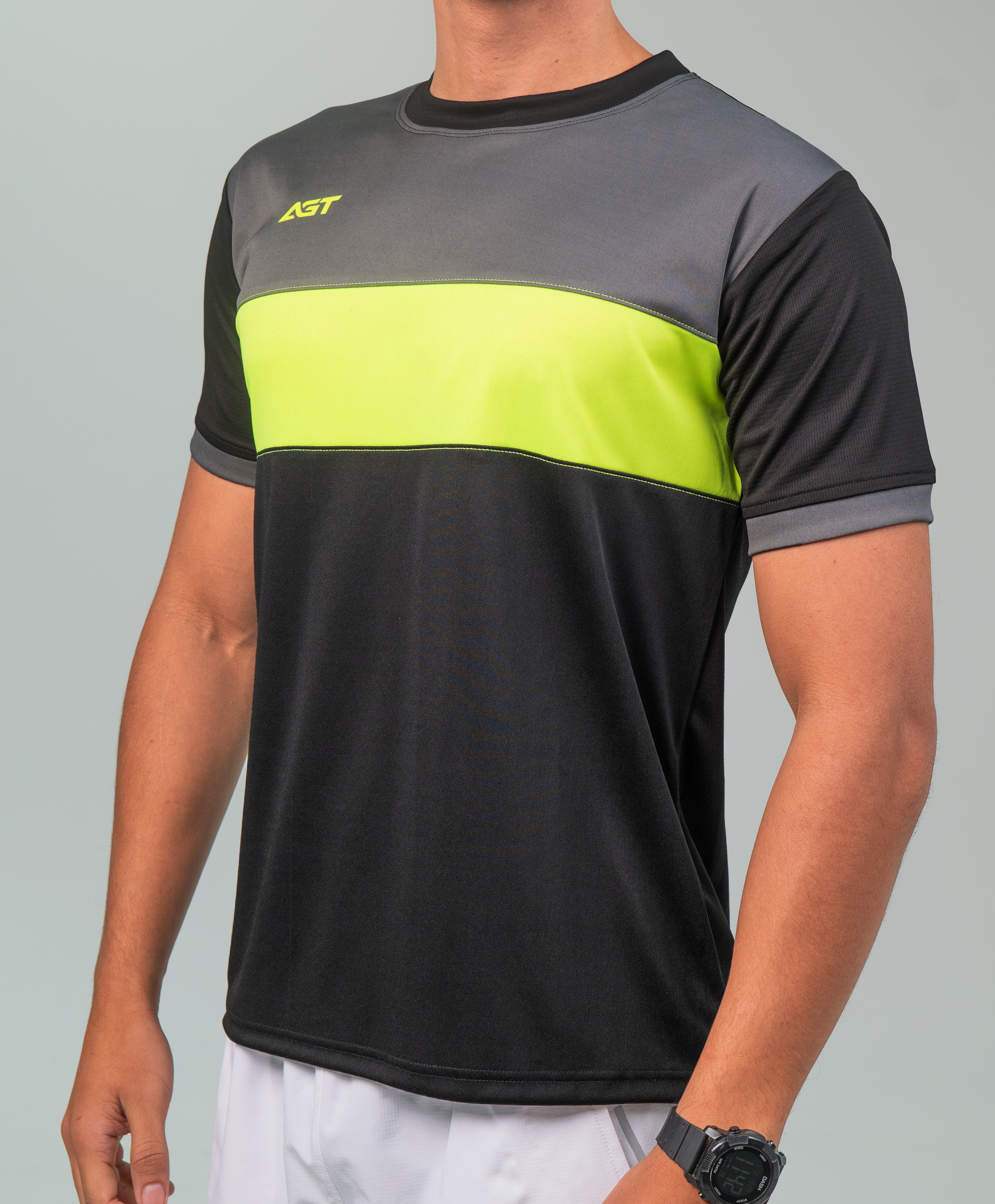 Neon, Camiseta